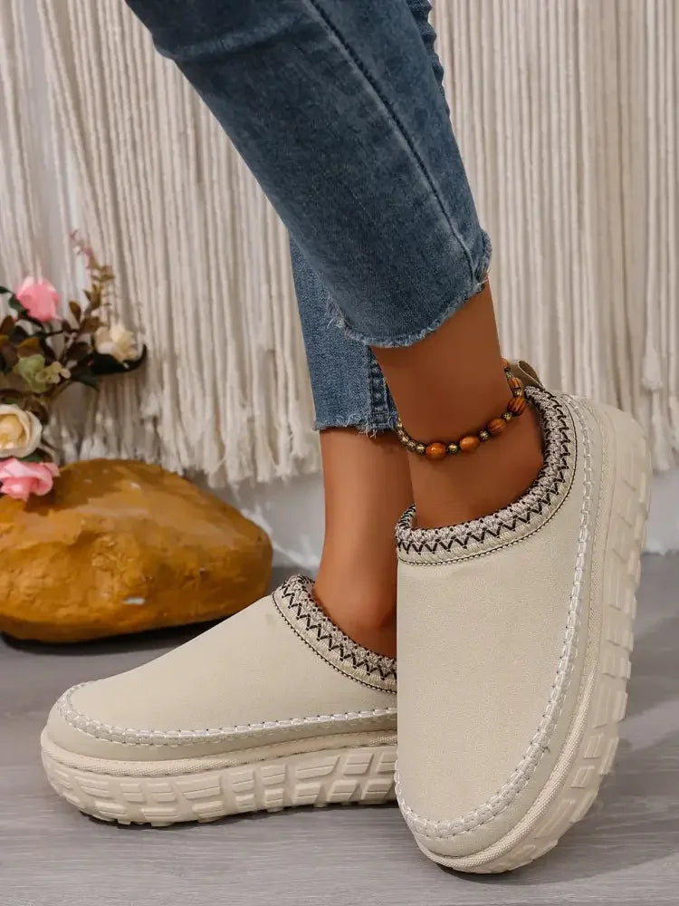 Embroidered Trim Round Toe Platform Boots
