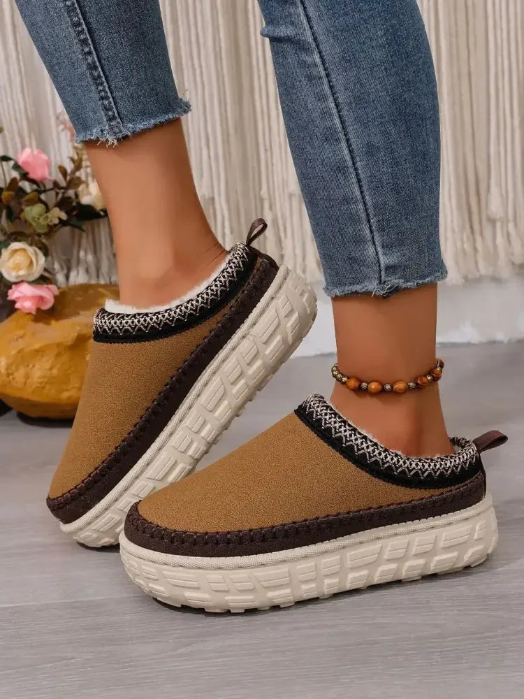 Embroidered Trim Round Toe Platform Boots