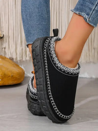 Embroidered Trim Round Toe Platform Boots