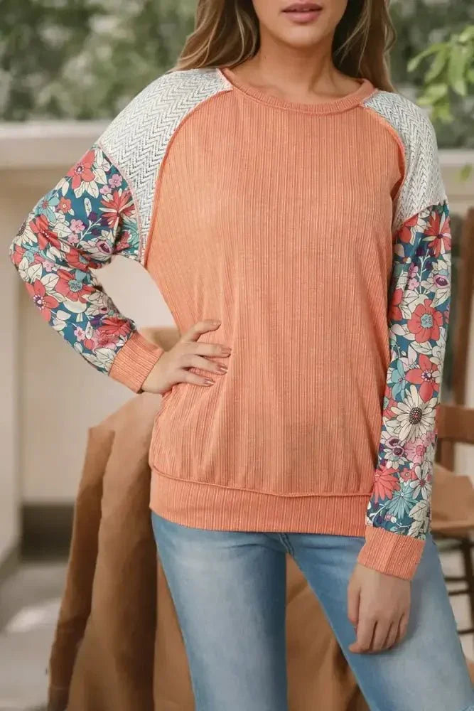 Exposed Seam Round Neck Blouse - Update AvenueTrendsi10010173707495410010173707495400877e11d4fc44b6a21fc19024604987 - MaxCoral