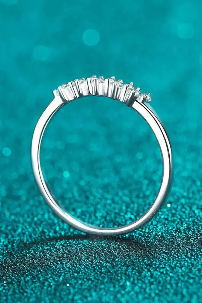 Eye - Catching 925 Sterling Silver Moissanite Ring - Update AvenueRingTrendsi100100332139833100100332139833Eye - Catching 925 Sterling Silver Moissanite RingSilver