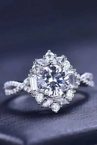 Floral 2 Carat Moissanite Crisscross Ring - Update AvenueRingTrendsi100100485230790100100485230790Floral 2 Carat Moissanite Crisscross RingSilver
