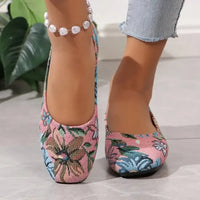 Floral Print Comfort Slip - Ons - Update AvenueTrendsi100600449160879100600449160879Floral Print Comfort Slip - OnsBeige