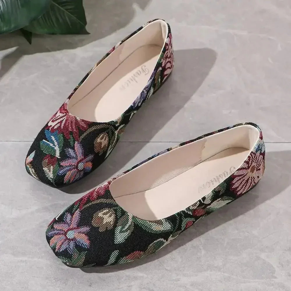 Floral Print Comfort Slip - Ons - Update AvenueTrendsi100600449164964100600449164964Floral Print Comfort Slip - OnsBlack