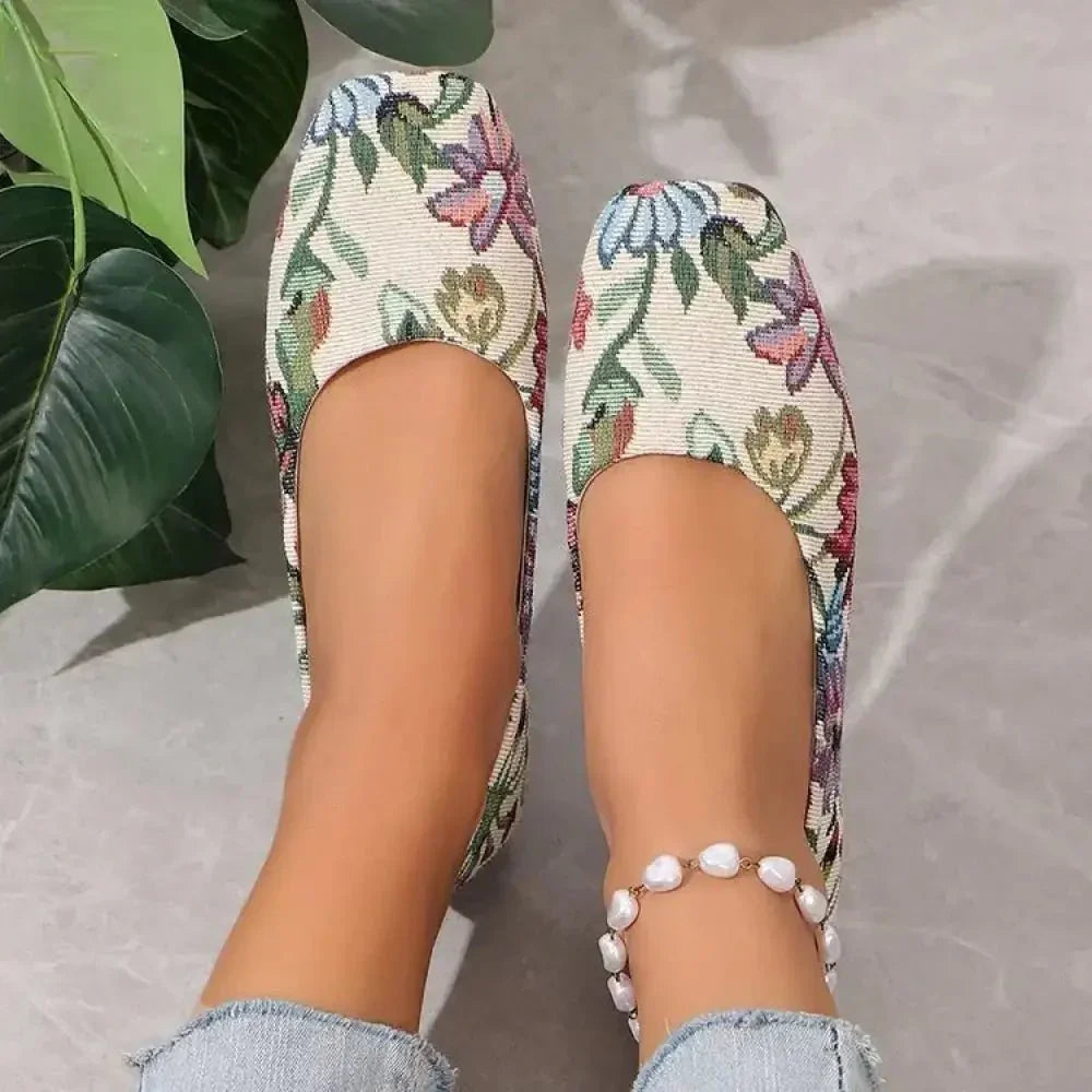 Floral Print Comfort Slip - Ons - Update AvenueTrendsi100600449164964100600449164964Floral Print Comfort Slip - OnsBlack