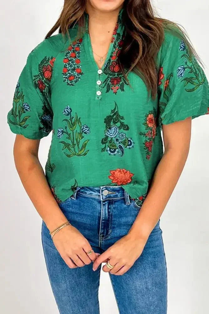 Floral Print Notched Short Sleeve Blouse - Update AvenueBoho VibesTrendsi100100251191978100100251191978e1867e50 - 557f - 4c98 - 8ab6 - 62019c94cf50 - Max - OriginDark Green