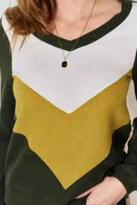 Hailey & Co Full Size Colorblock V - Neck Blouse - Update AvenueTrendsi10010112732651710010112732651712b72c09 - b8bb - 4779 - bd7e - c2a38ae23901 - MaxOlive