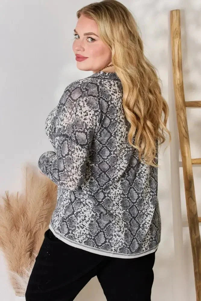 Hailey & Co Full Size Snakeskin V - Neck Long Sleeve Top - Update AvenueTrendsi10010195580938410010195580938435a1bff1 - 849d - 460b - 8aa5 - 94c4ebccf763 - MaxGREY
