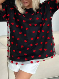Heart Print Oversized T-Shirt - Update AvenueT-ShirtsTrendsi100100200941031100100200941031e8a748e6 - 1dc0 - 4424 - a427 - 9b8d9fb379b9 - Max - OriginBlack
