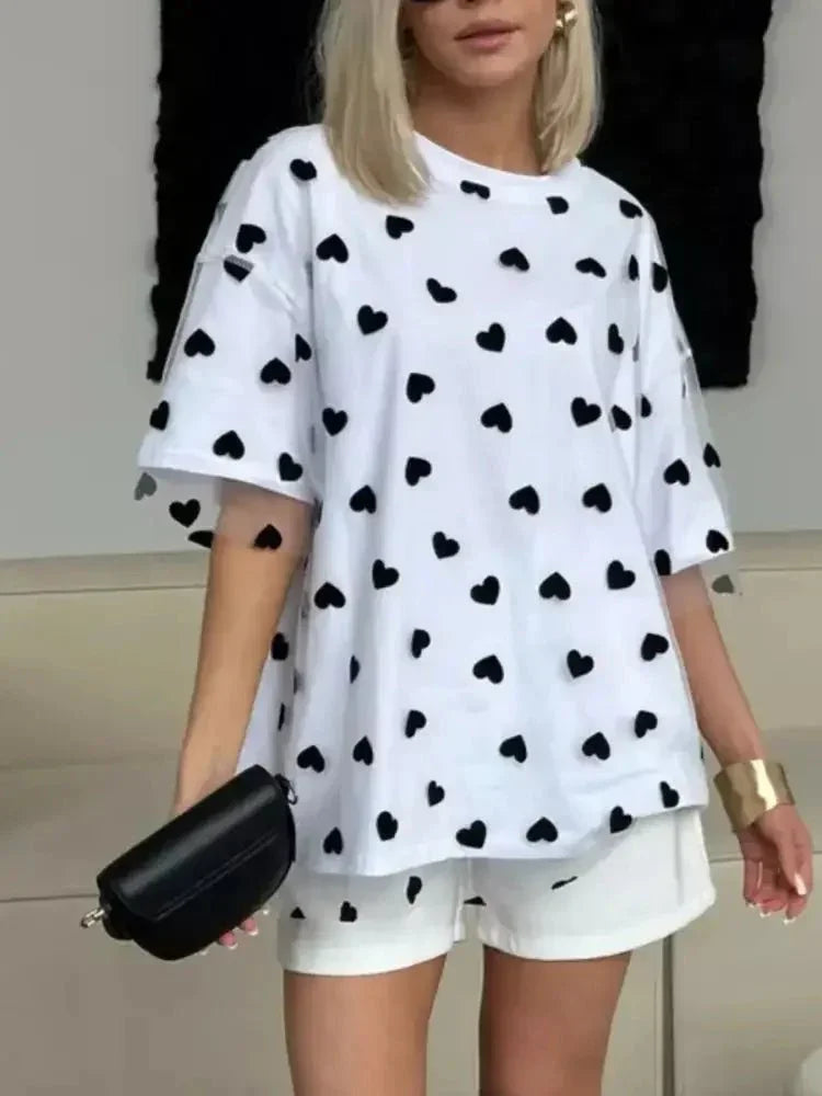 Heart Print Oversized T-Shirt - Update AvenueT-ShirtsTrendsi1001002009413961001002009413969c036288 - 24b3 - 48b4 - 9178 - 480af4b884b3 - Max - OriginWhite