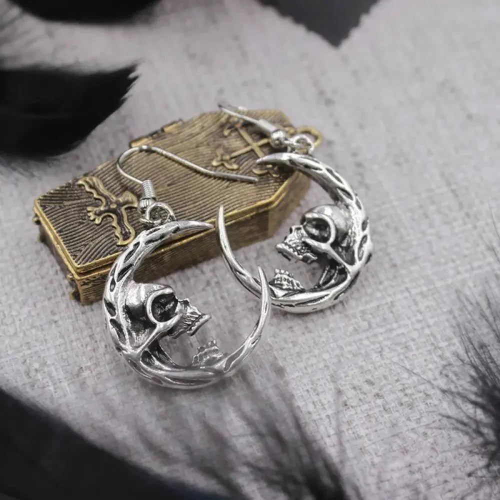 Independent station cross - border new gothic dark wind skull earrings Europe and the United States fashion retro crescent earrings - Update AvenueUpdate Avenues212955581507001Independent station cross - border new gothic dark wind skull earrings Europe and the United States fashion retro crescent earringsMain color