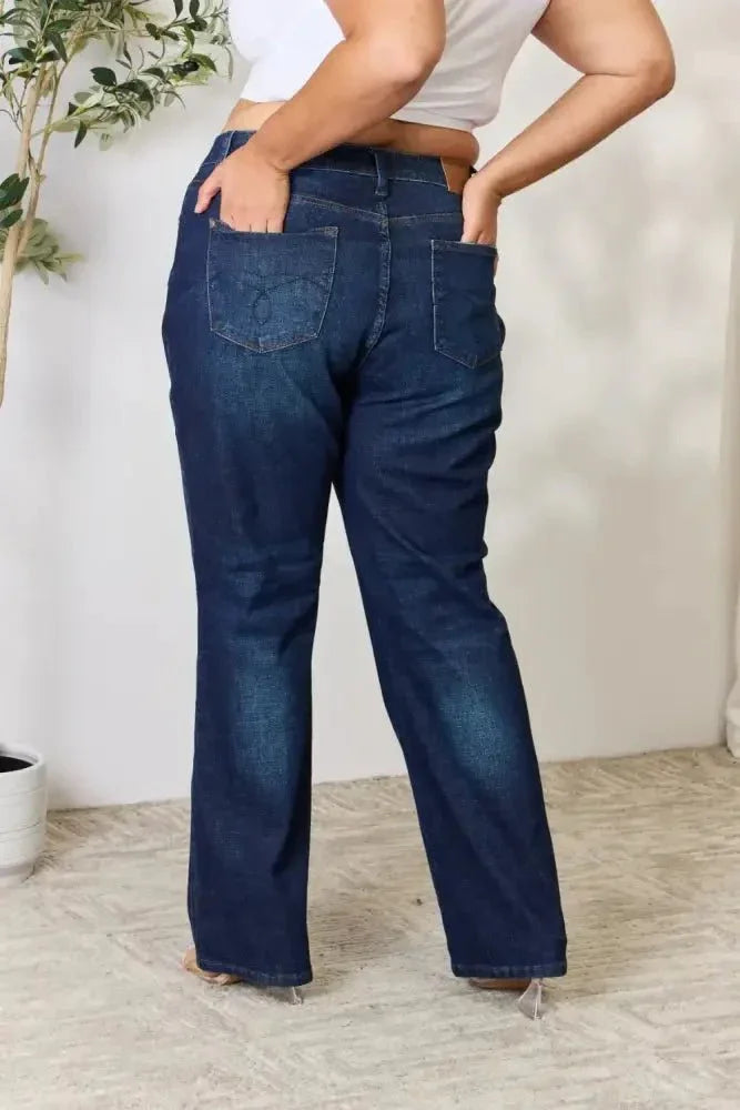 Judy Blue Full Size Button - Fly Straight Jeans - Update AvenueDaily EssentialsTrendsi100100535914821100100535914821a215eff25fa54f038f5825c14b3ba8cd - MaxDark