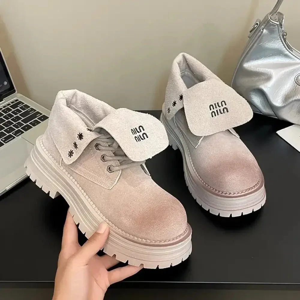 Lace Up Round Toe Platform Boots - Update AvenueTrendsi100600544971818100600544971818Lace Up Round Toe Platform BootsLight Gray