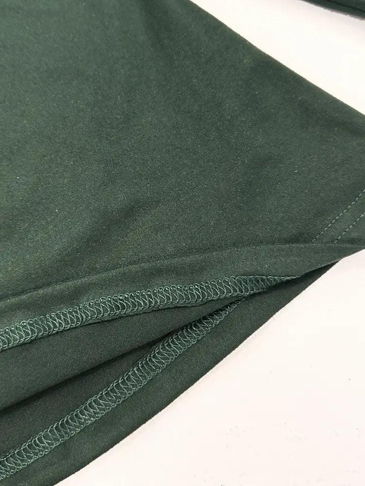 Long Sleeve Cropped T-Shirt - Update AvenueT-ShirtsTrendsi100100088821321100100088821321aa04d0b0 - da37 - 48fd - 9b60 - a87c10d431af - Max - OriginBlack Forest