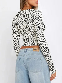Long Sleeve Cropped T-Shirt - Update AvenueT-ShirtsTrendsi1001000888299551001000888299557c98b579 - b41c - 446b - a495 - aa7620d1d94b - Max - OriginCow Print