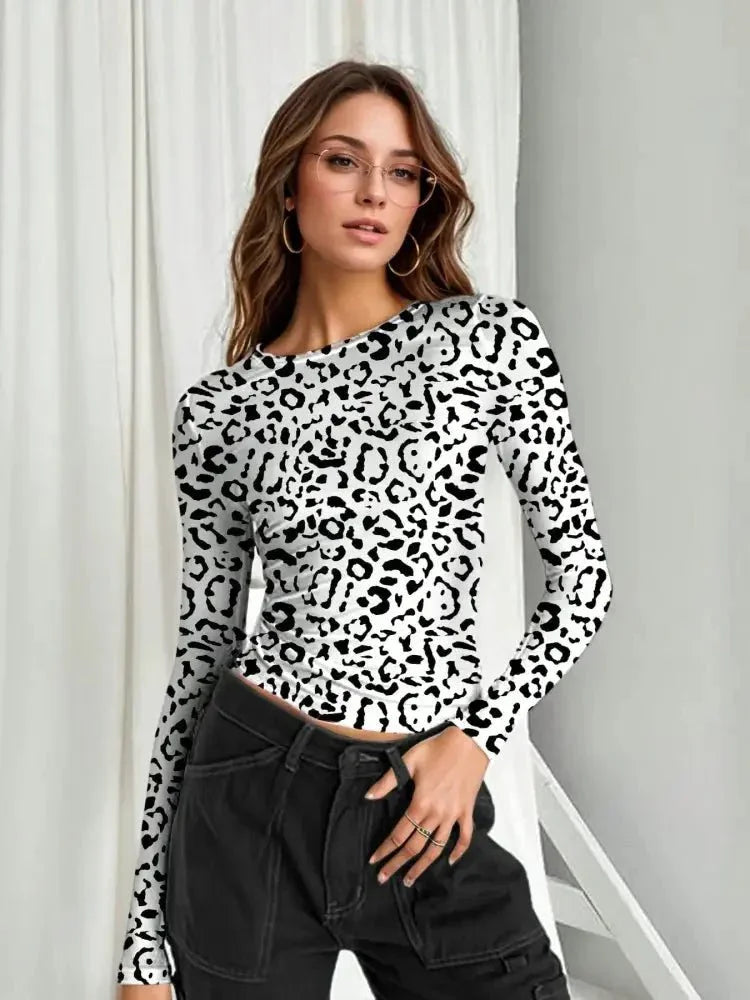 Long Sleeve Cropped T-Shirt - Update AvenueT-ShirtsTrendsi100100088829955100100088829955be685872 - ce74 - 464b - aaef - 48f8ce66ad3f - Max - OriginCow Print