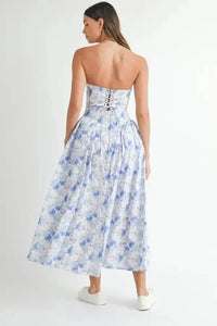 MABLE Sweetheart Neckline Floral Printed Midi Dress - Update AvenueEffortless Elegance: DressesTrendsi1001007768219151001007768219154b5898507fd94ffc9f37d0007a203958 - Max - OriginBlue