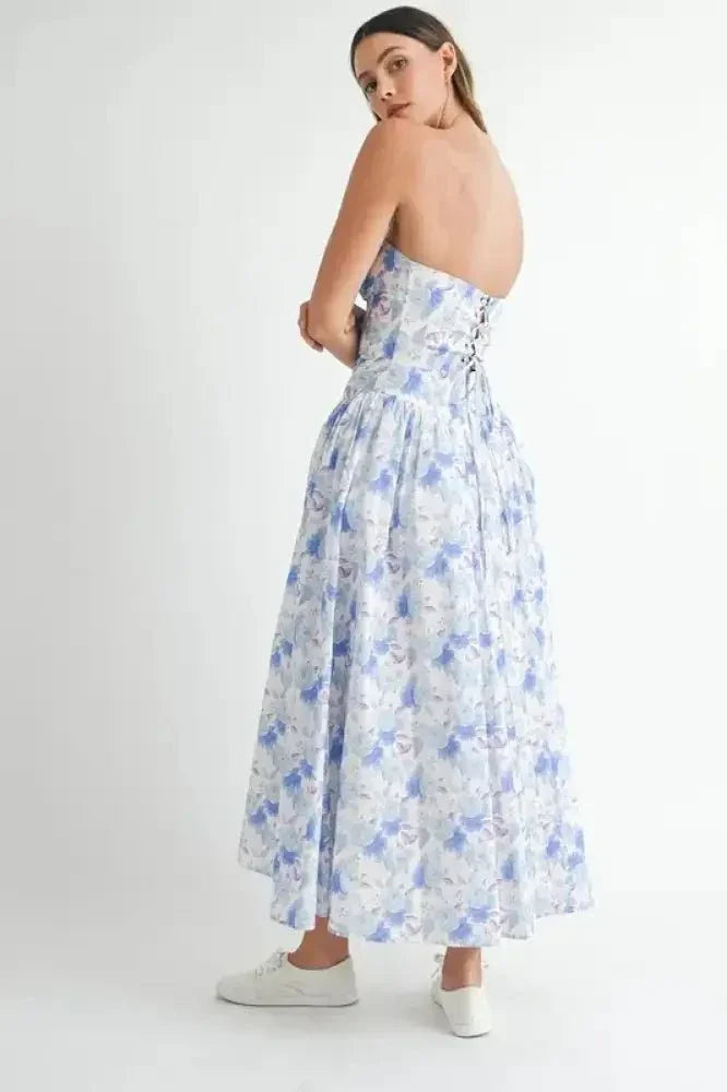 MABLE Sweetheart Neckline Floral Printed Midi Dress - Update AvenueEffortless Elegance: DressesTrendsi100100776821915100100776821915558891fa335e4ac3bddfec13f6c2ea8f - Max - OriginBlue