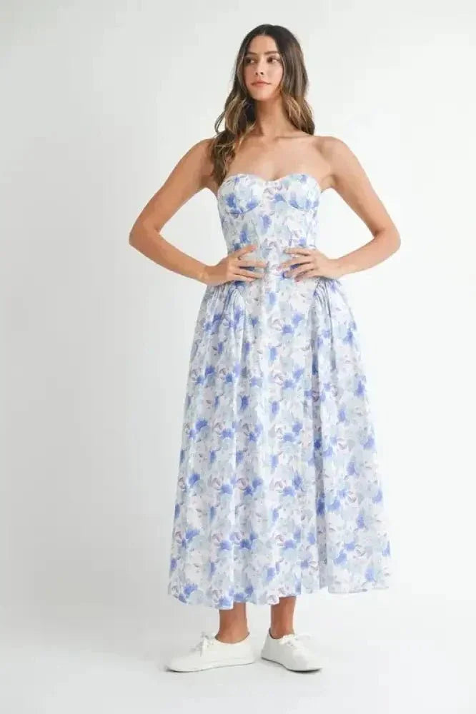 MABLE Sweetheart Neckline Floral Printed Midi Dress - Update AvenueEffortless Elegance: DressesTrendsi1001007768219151001007768219155d2b419b2f6d4523bcd0ec369142665a - Max - OriginBlue