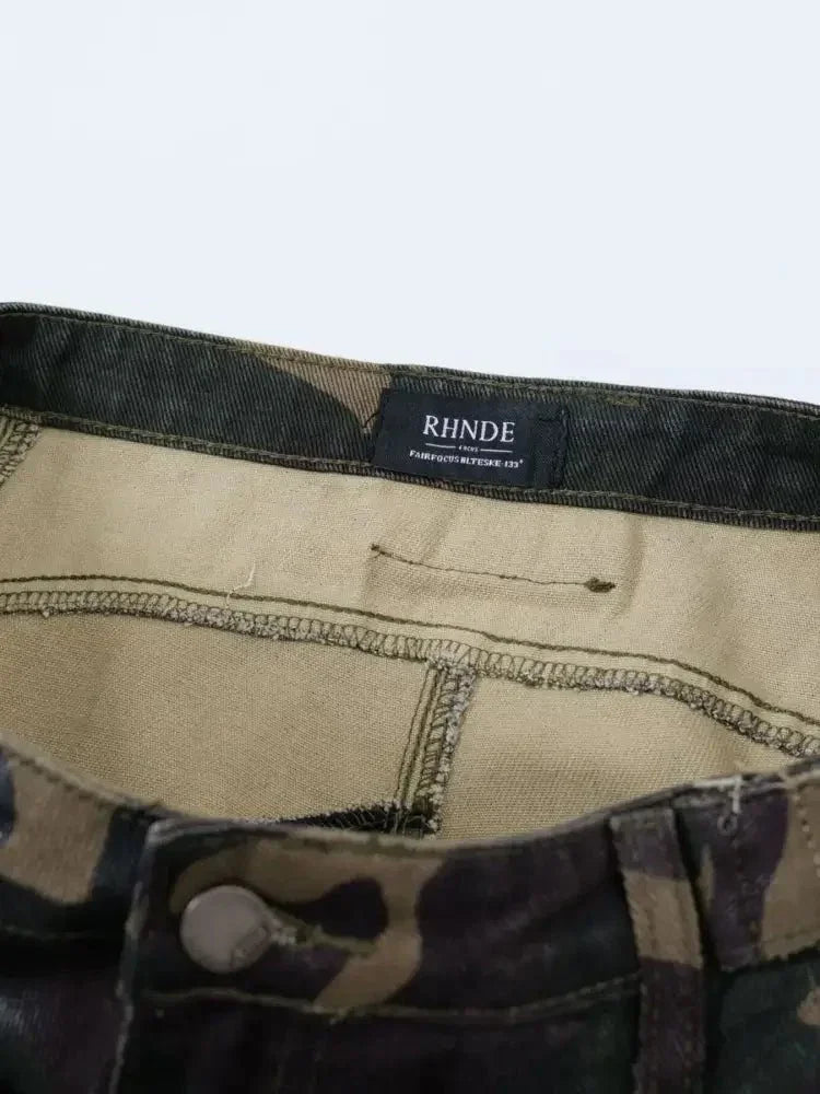 Men's Camouflage Bootcut Jeans with Seam Detail - Update AvenueTrendsi100400034030074100400034030074Men's Camouflage Bootcut Jeans with Seam DetailGreen