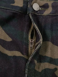 Men's Camouflage Bootcut Jeans with Seam Detail - Update AvenueTrendsi100400034030074100400034030074Men's Camouflage Bootcut Jeans with Seam DetailGreen