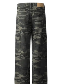 Men's Camouflage Cargo Jeans with Multiple Pockets