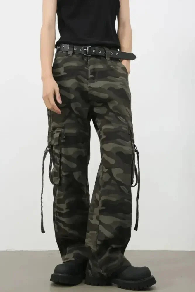 Men's Camouflage Cargo Jeans - Update AvenueTrendsi100400862989155100400862989155Men's Camouflage Cargo JeansGreen Camouflage
