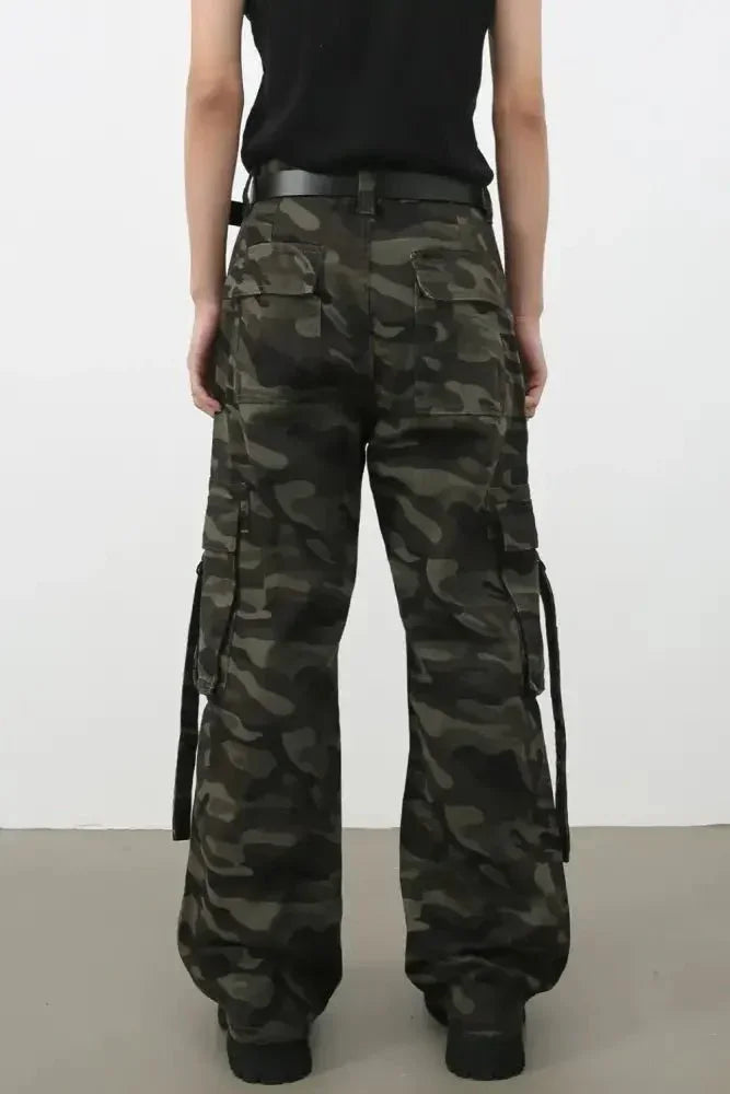 Men's Camouflage Cargo Jeans - Update AvenueTrendsi100400862989155100400862989155Men's Camouflage Cargo JeansGreen Camouflage