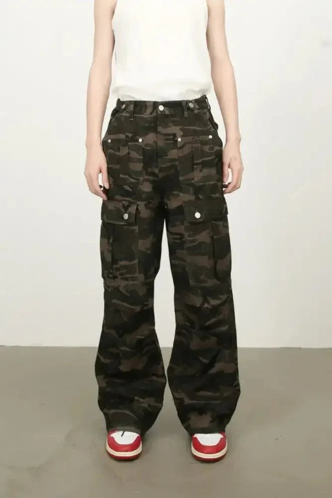 Men's Camouflage Jeans with Cargo Pockets - Update AvenueTrendsi100400333754695100400333754695Men's Camouflage Jeans with Cargo PocketsGreen Camouflage