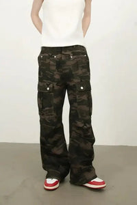 Men's Camouflage Jeans with Cargo Pockets - Update AvenueTrendsi100400333754695100400333754695Men's Camouflage Jeans with Cargo PocketsGreen Camouflage