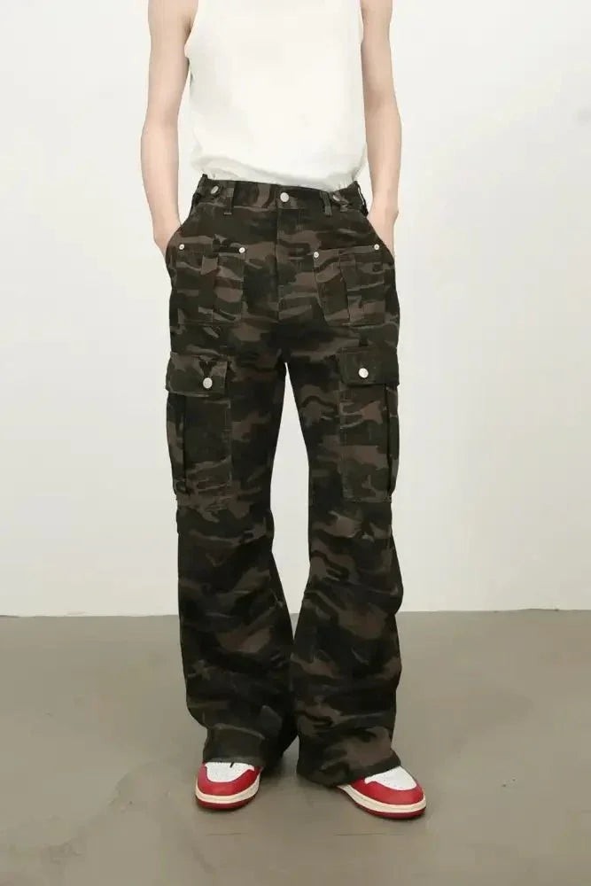 Men's Camouflage Jeans with Cargo Pockets - Update AvenueTrendsi100400333754695100400333754695Men's Camouflage Jeans with Cargo PocketsGreen Camouflage
