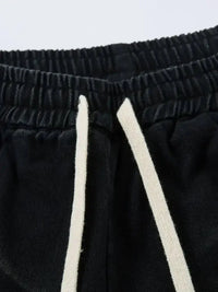 Men's Cargo Wide - Leg Jeans with Drawstring - Update AvenueTrendsi100400367116837100400367116837Men's Cargo Wide - Leg Jeans with DrawstringBlack