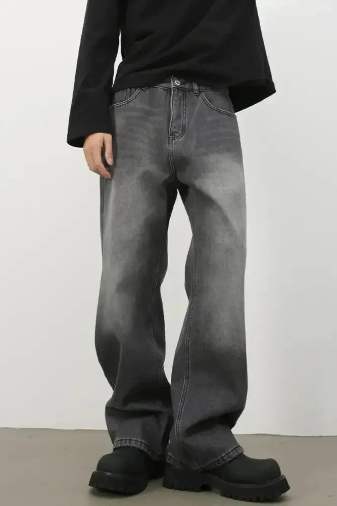 Men's Loose Fit Jeans with Pockets - Update AvenueTrendsi100400215106108100400215106108Men's Loose Fit Jeans with PocketsDark Gray