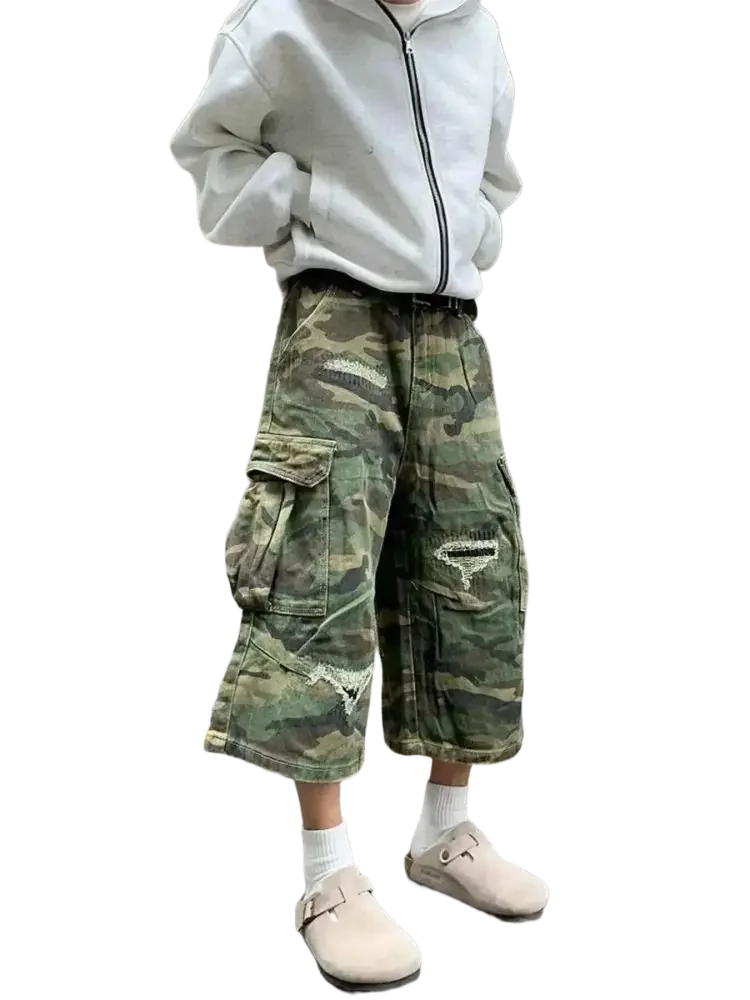 Plus size distressed camouflage cargo capris shorts with large pockets for men