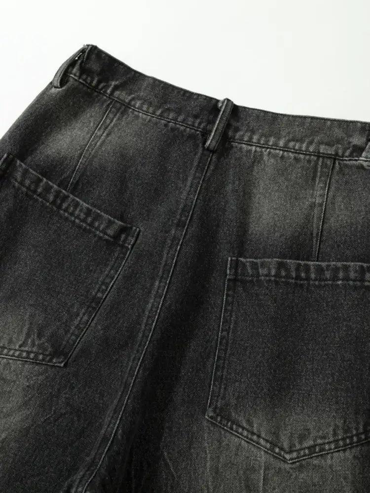 Men's Vintage Washed Wide Leg Jeans with Chain Detail - Update AvenueTrendsi100400573763134100400573763134Men's Vintage Washed Wide Leg Jeans with Chain DetailLava Black