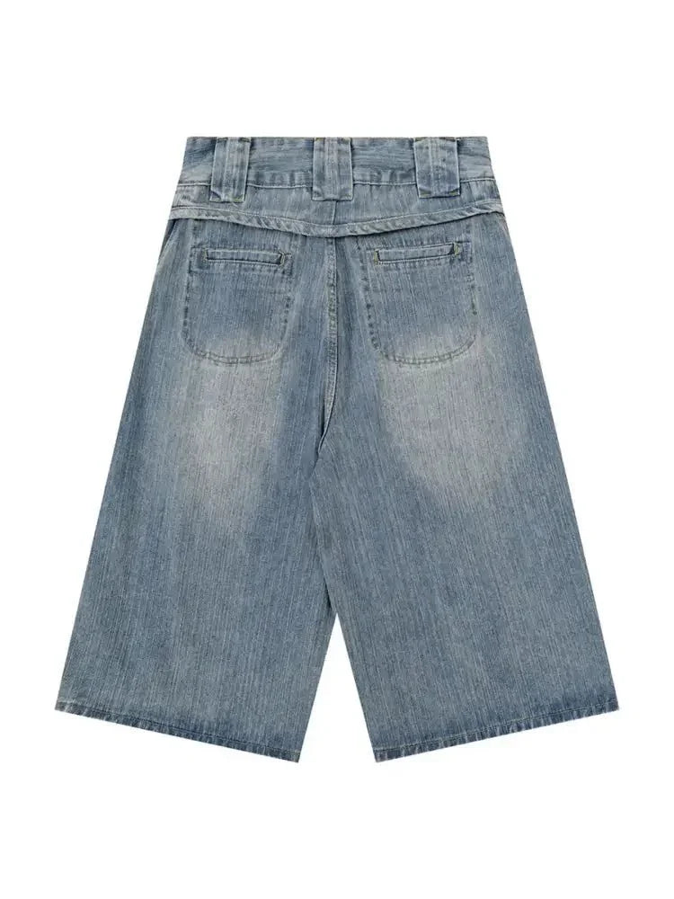 Men's Washed Denim Bermuda Shorts with Curved Pocket Detail - Update AvenueTrendsi100400163838624100400163838624Men's Washed Denim Bermuda Shorts with Curved Pocket DetailBlue