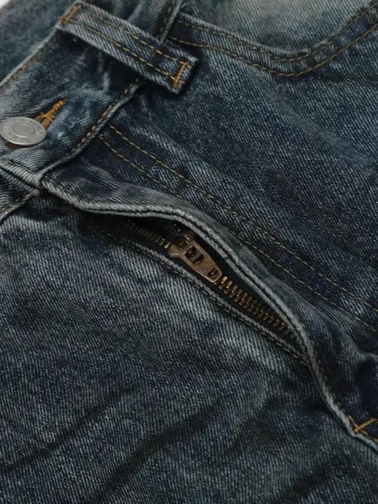 Men's Washed Distressed Wide - Leg Jeans - Update AvenueTrendsi100400841660145100400841660145Men's Washed Distressed Wide - Leg JeansDirty Stained Blue