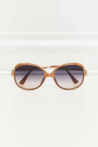 Metal-Plastic Hybrid Full Rim Sunglasses