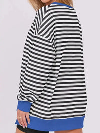 Notched Long Sleeve Oversized Sweatshirt - Update AvenueDaily EssentialsTrendsi1001004408747421001004408747428ec0cbdc - 6f12 - 49ea - bc62 - b257c4f94600 - Max - OriginBlack And White Stripes