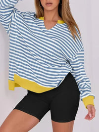 Notched Long Sleeve Oversized Sweatshirt - Update AvenueDaily EssentialsTrendsi100100440875014100100440875014e3ecefe8 - 836f - 47b2 - a175 - 869ff0aed59e - Max - OriginLight Blue Stripes