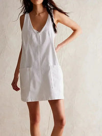 Oversized V - Neck Denim Tank Dress with Front Pockets - Update AvenueDenim Dresses & SkirtsTrendsi10010082307849110010082307849193087489 - 47ad - 4b67 - 9b8e - bf6654ee997c - Max - OriginWhite