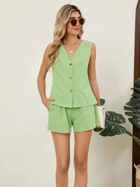 Plaid V - Neck Sleeveless Top and Shorts Set - Update AvenueTrendsi1001006206532711001006206532713b5262ef - 046e - 46c0 - 96d9 - 2ce276a3333c - MaxGreen
