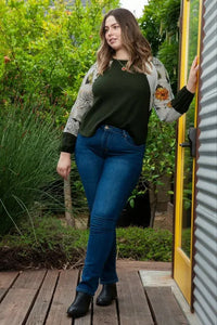 Plus Size Floral Waffle - Knit Round Neck Blouse - Update AvenueTrendsi100101723644648100101723644648c41c75c54b834937b051b5710190eb2a - MaxArmy Green