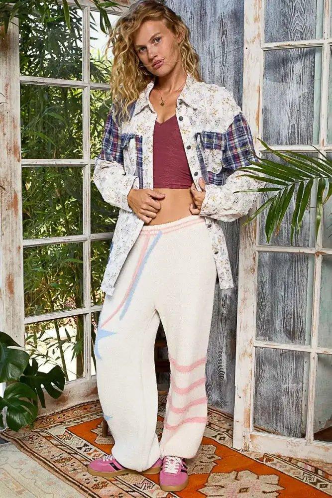POL Button Down Lace Detail Floral Shacket with Contrast Plaid Patchwork - Update AvenueTrendsi100100619751074100100619751074c7ba5376 - 6158 - 4d9e - a2d0 - 1b99e4a7e26f - Max - OriginBLUEMULTI