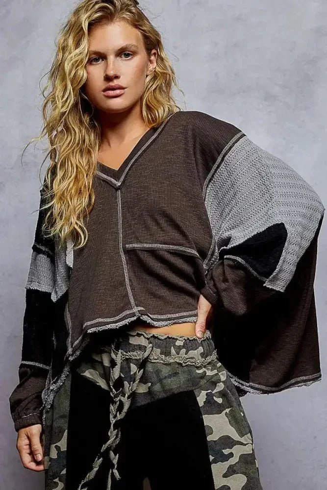 POL High - Low Hem Contrast Stitching V - Neck Top - Update AvenueT-ShirtsTrendsi10010098470133310010098470133384229150 - d649 - 43bf - b321 - c38613bdb69a - Max - OriginDark Gray