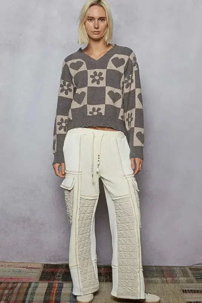 POL V - Neck Heart Pattern Checkered Sweater - Update AvenueTrendsi100100512031192100100512031192593fda87 - d822 - 4284 - 976c - e87bc7862711 - Max - OriginGHOST GREY/BEIGE