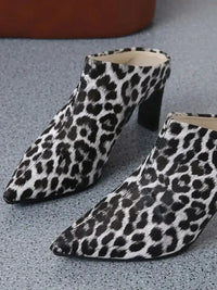 PU Leather Leopard Point Toe Pumps - Update AvenueTrendsi100600058371632100600058371632PU Leather Leopard Point Toe PumpsWhite