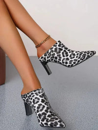 PU Leather Leopard Point Toe Pumps - Update AvenueTrendsi100600058371632100600058371632PU Leather Leopard Point Toe PumpsWhite
