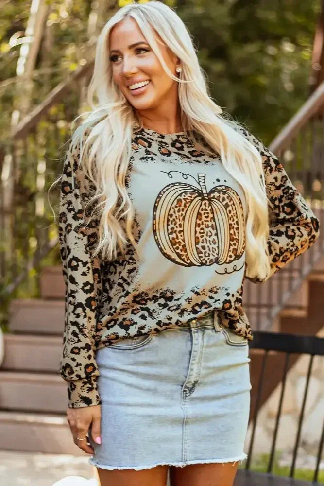 Pumpkin Graphic Leopard Round Neck Long Sleeve Sweatshirt - Update AvenueHalloweenTrendsi100100361931687100100361931687da476b36 - f0a7 - 4e57 - a527 - a94cb74187c9 - MaxLeopard