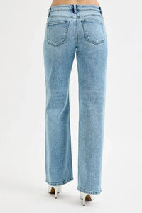 RISEN Full Size Low Rise Ankle Boyfriend Distressed Jeans Plus Size - Update AvenueDaily EssentialsTrendsi100100108721133100100108721133286c01e8b979411eb7537af26c24d87d - Max - OriginMEDIUM